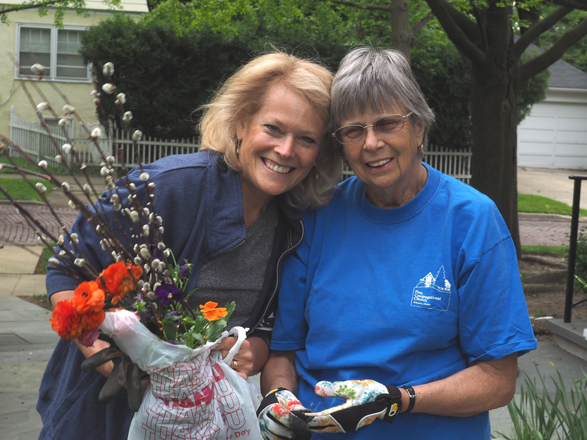 Gretchen and Margie gardening